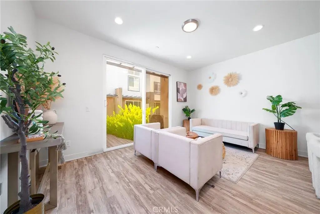 9042 Gavrey 15, Rosemead