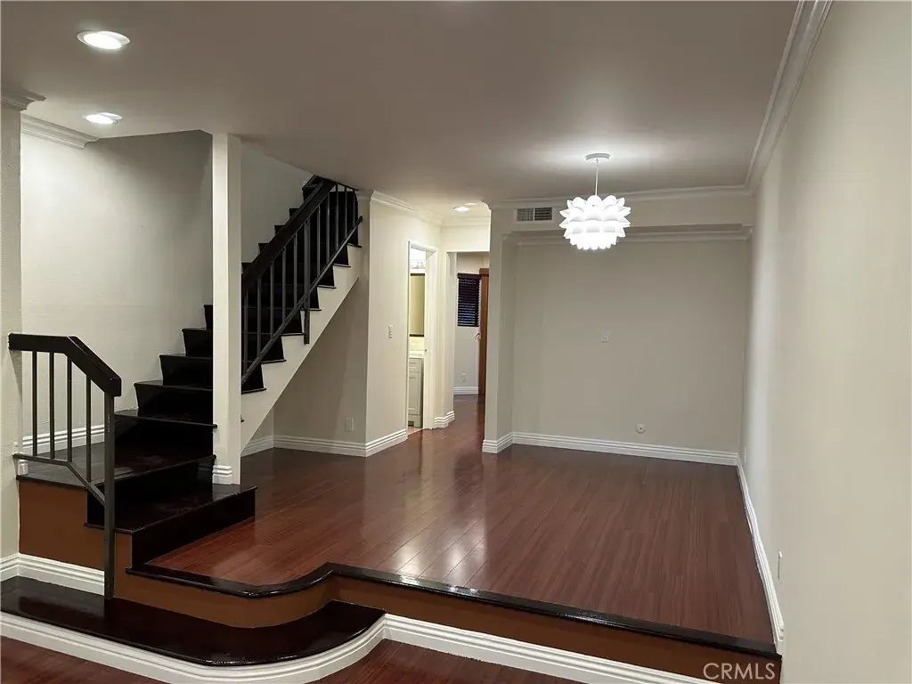 22865 Del Valle Street 12, Woodland Hills