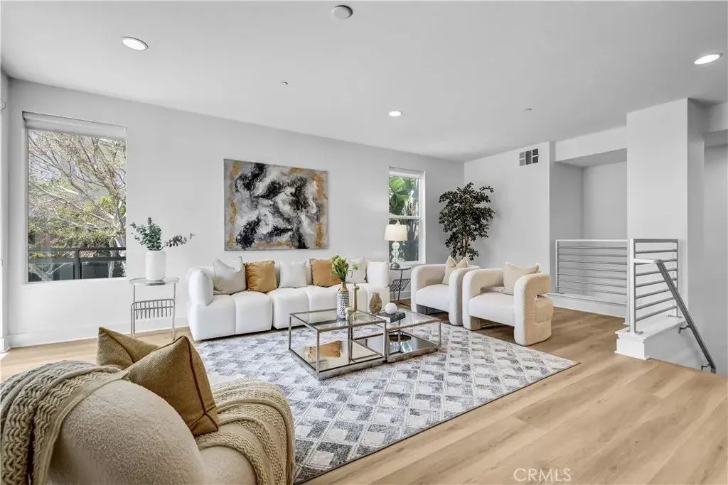 600 Rockfeller, Irvine