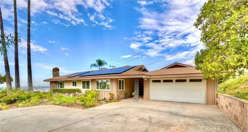 28764 Live Oak Road, Highland