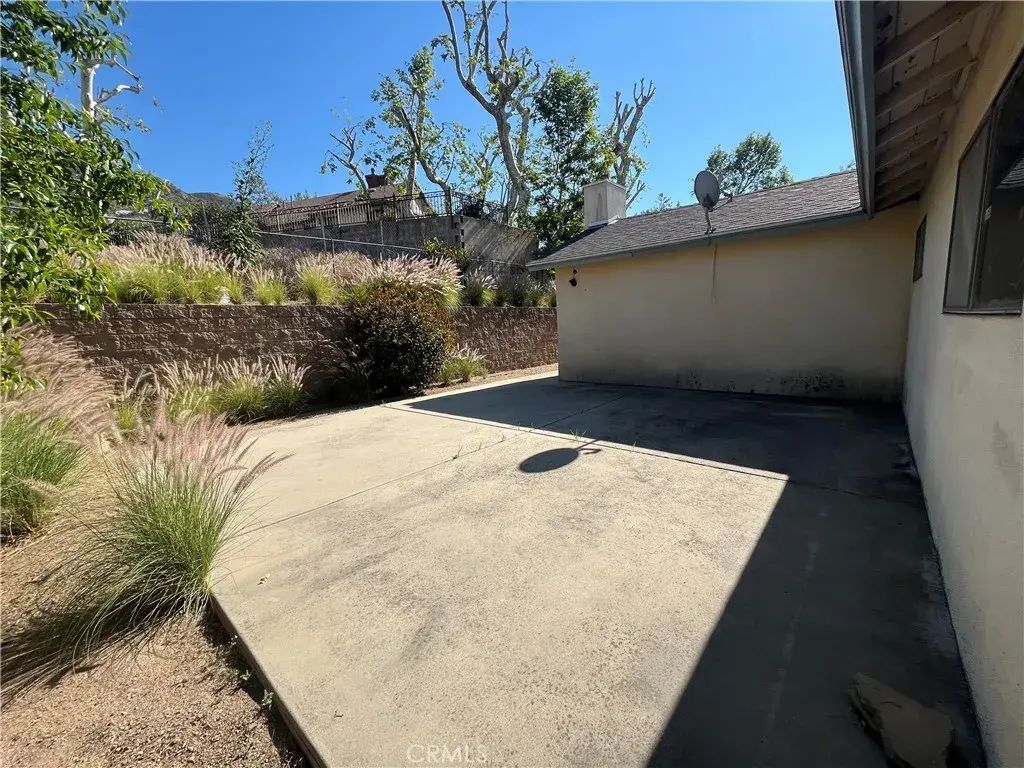 384 W Hill Drive, San Bernardino