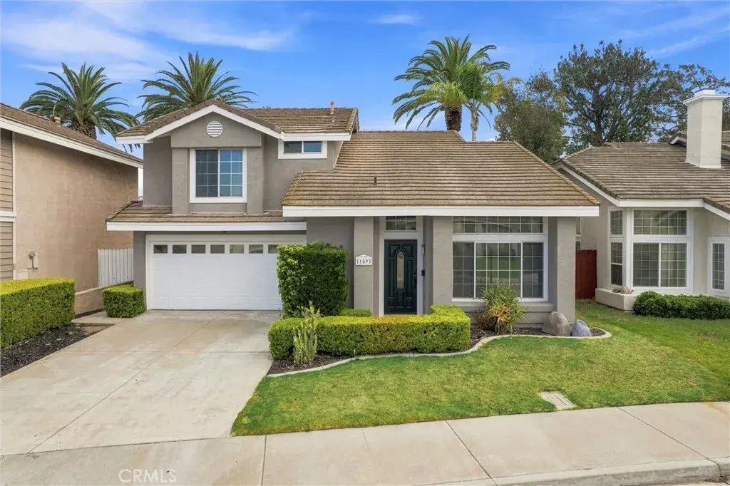11593 Norgate, Corona