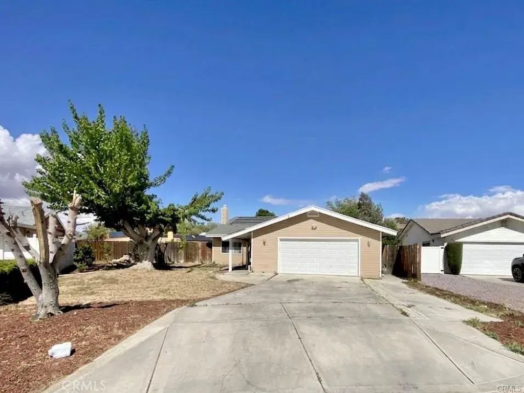 18390 Durham Lane, Victorville