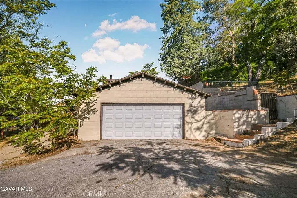 43714 Log Cabin Trl, Lake Hughes
