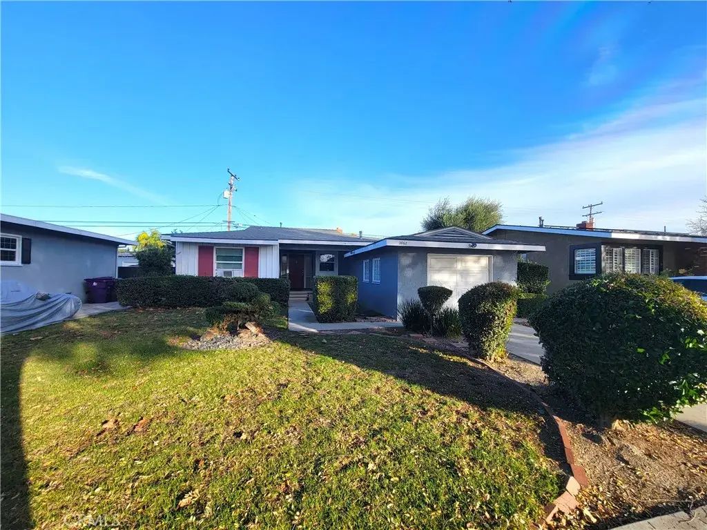2862 Knoxville, Long Beach
