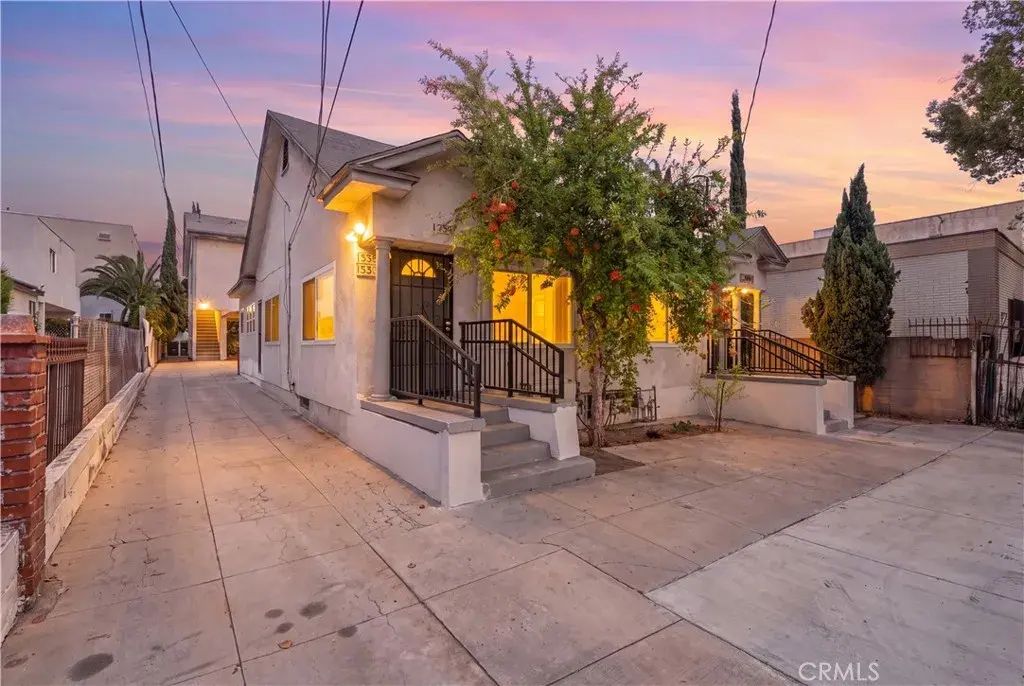1530 N Mariposa, Hollywood