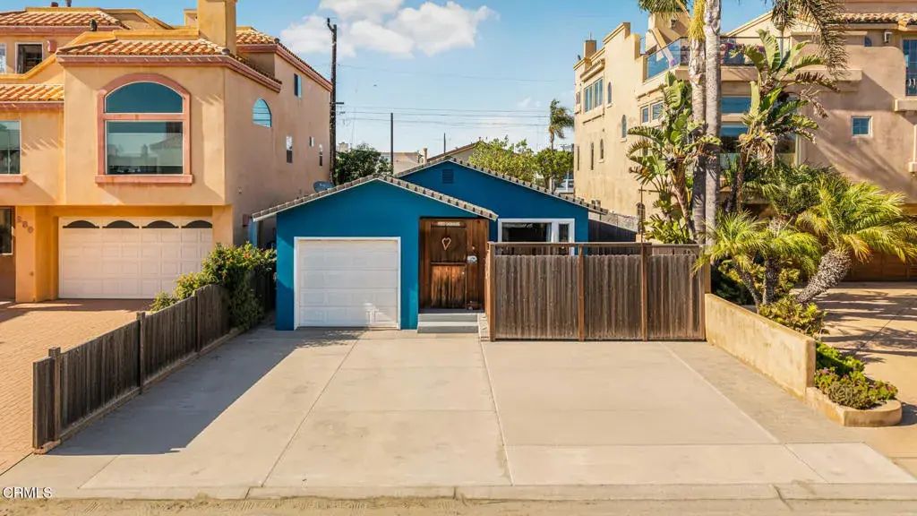 293 Hollywood Boulevard, Oxnard