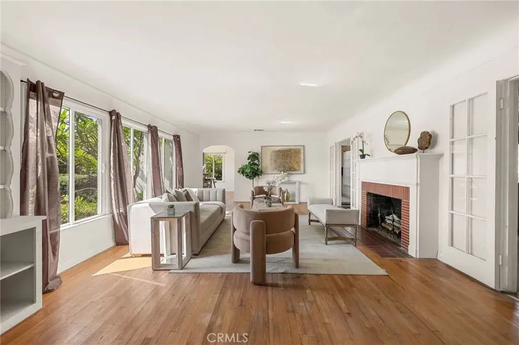 5456 Via San Delarro Street, Los Angeles