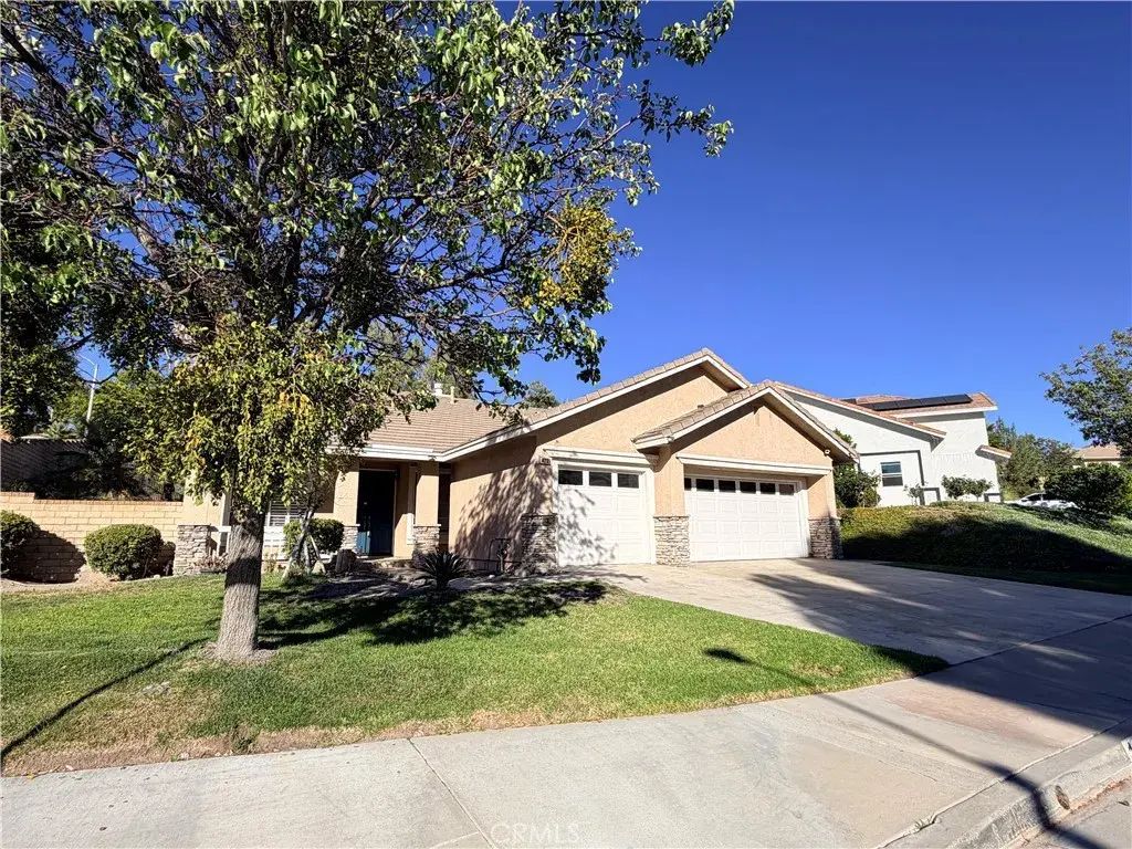 14239 Everglades Court, Canyon Country