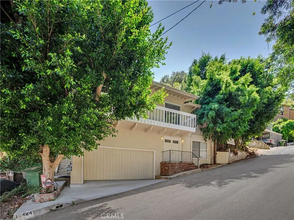 10424 Oletha, Los Angeles