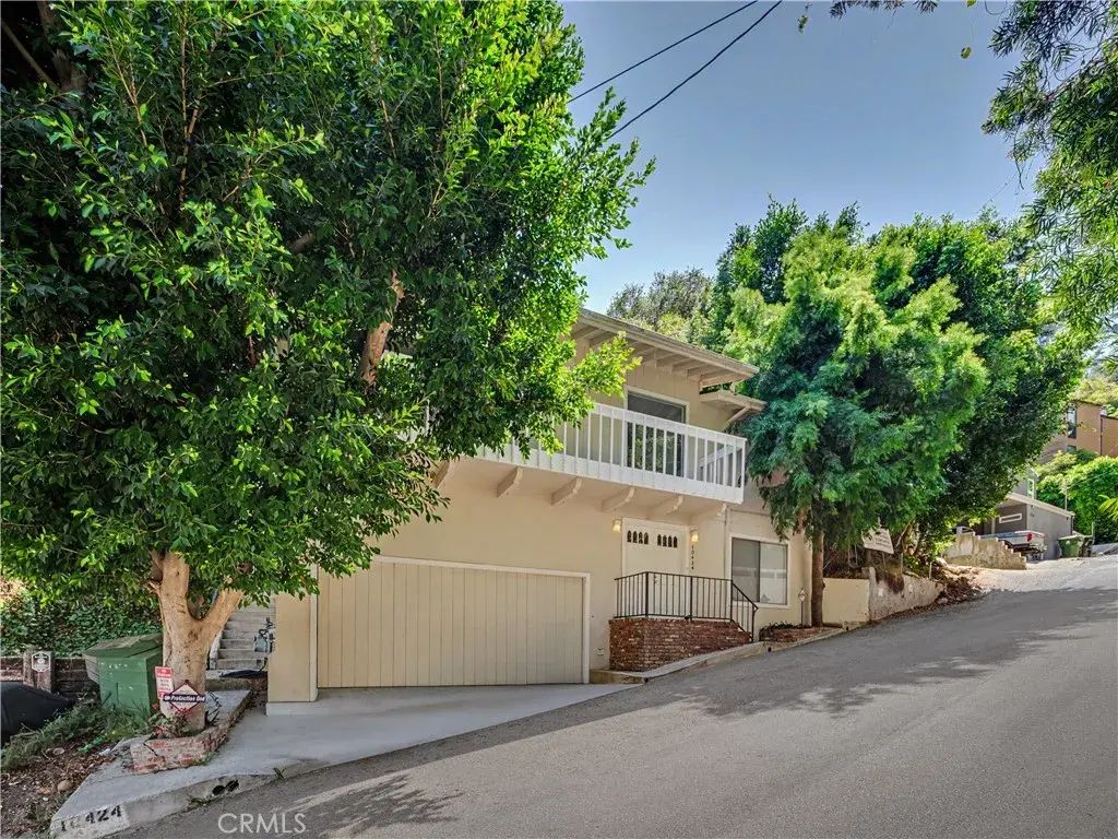 10424 Oletha, Los Angeles