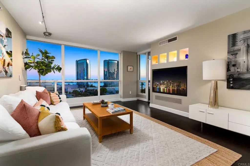 555 Front Street 1103, 