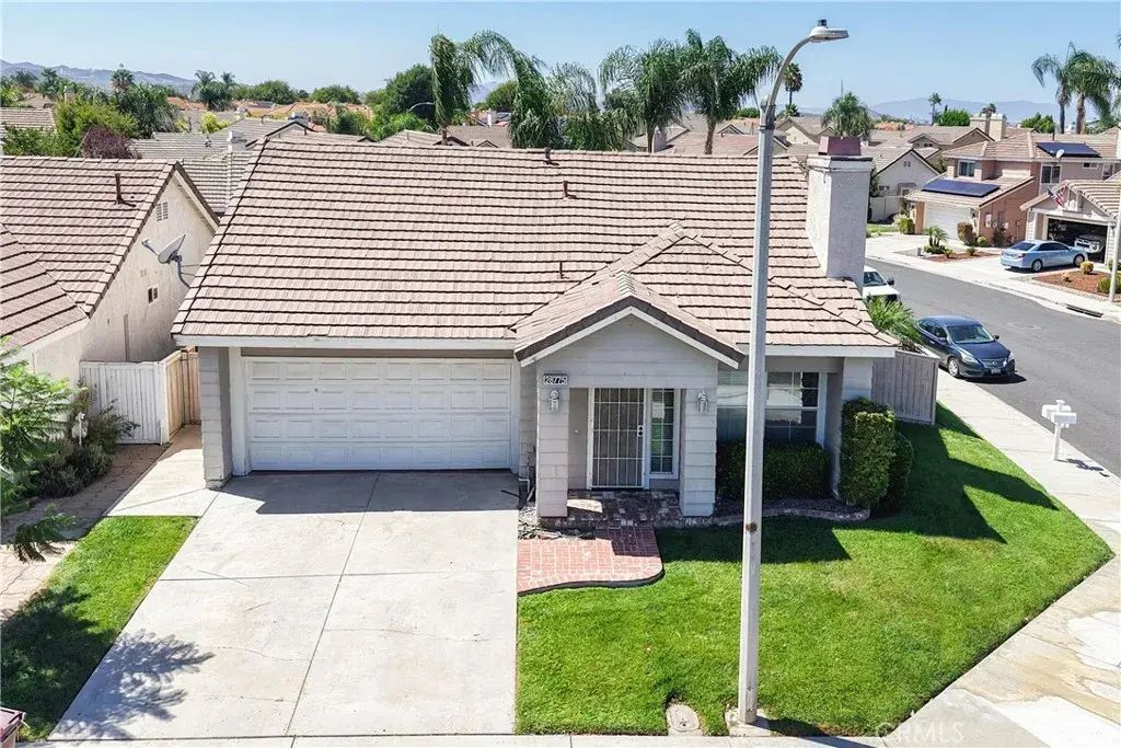 28775 Bridge Water Lane, Menifee