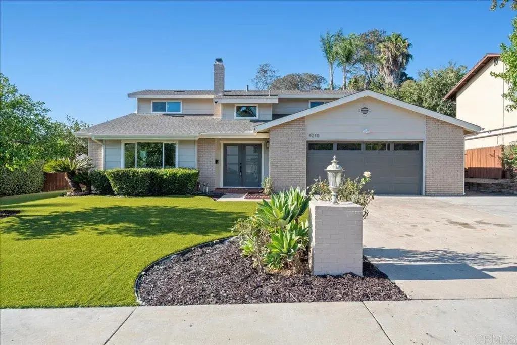 9210 Golondrina Drive, La Mesa