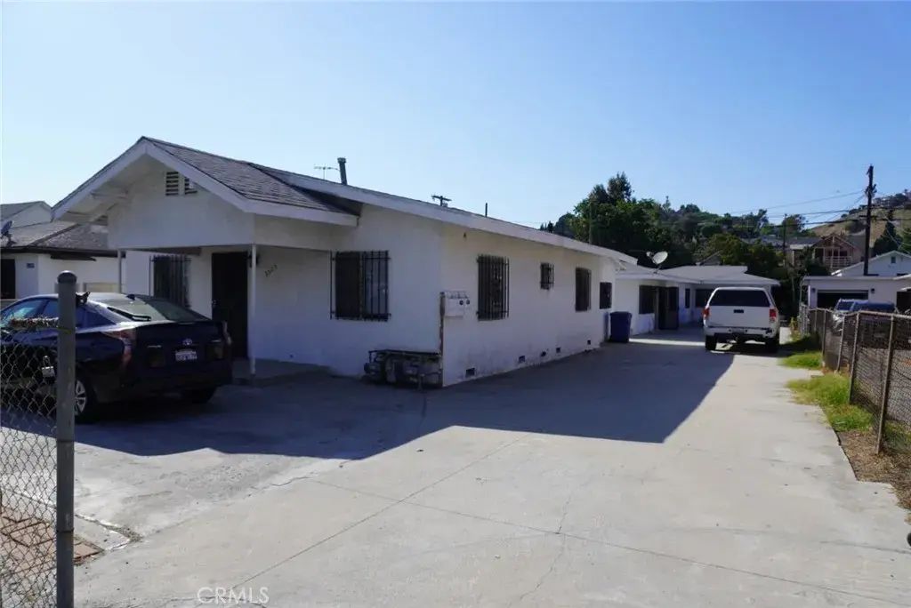 3509 Marmion Way, Los Angeles