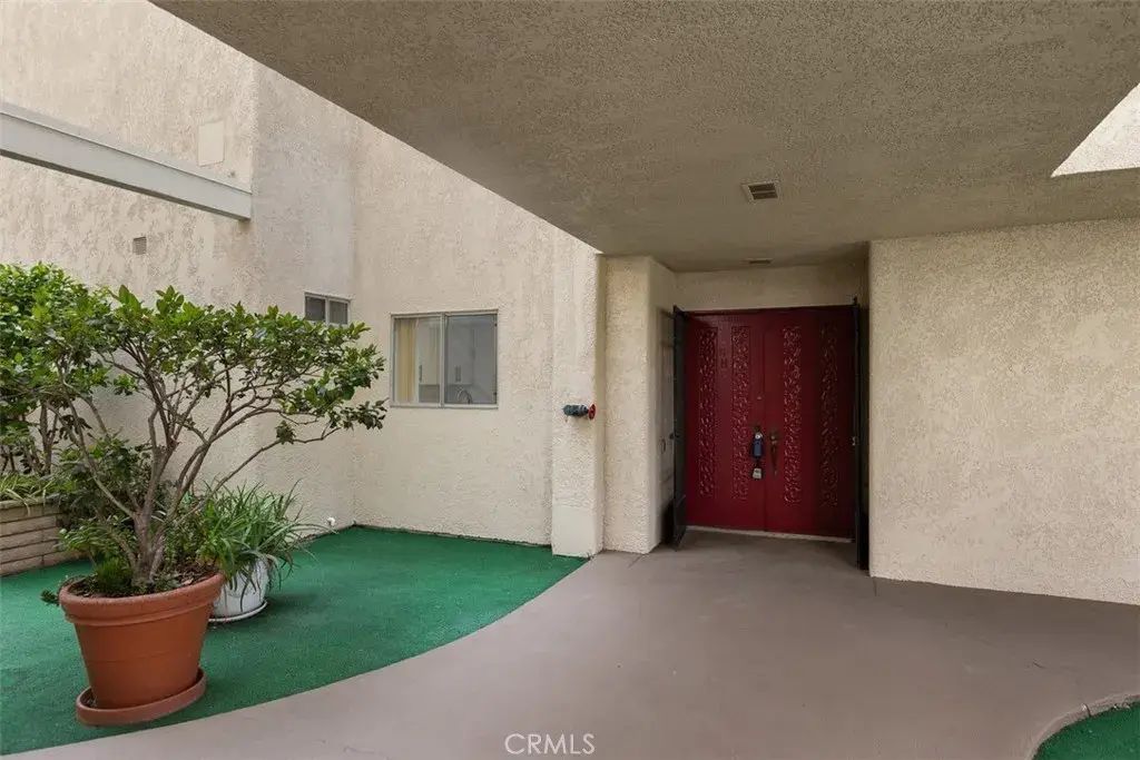 2388 Via Mariposa West 1h, Laguna Woods
