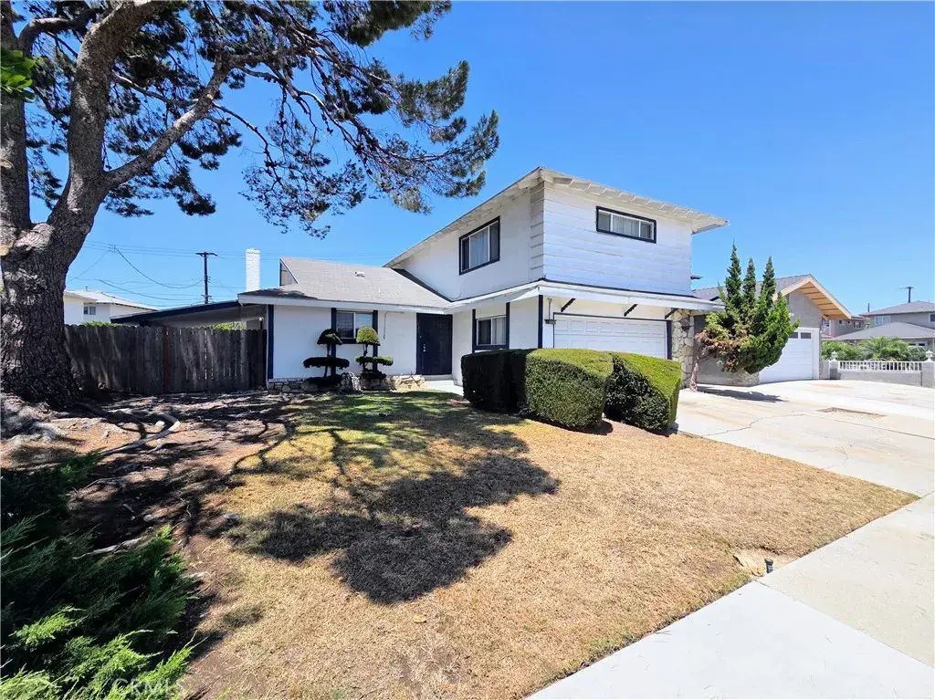 873 E Turmont, Carson