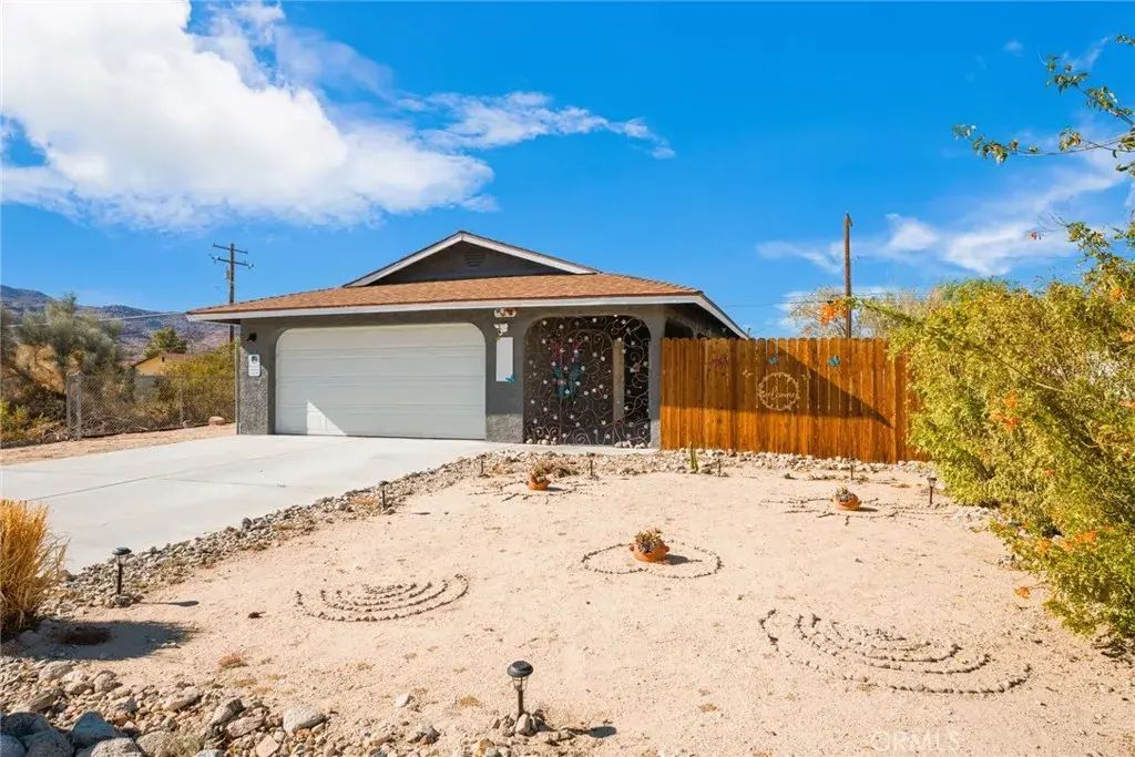 6166 Mariposa Avenue, 29 Palms