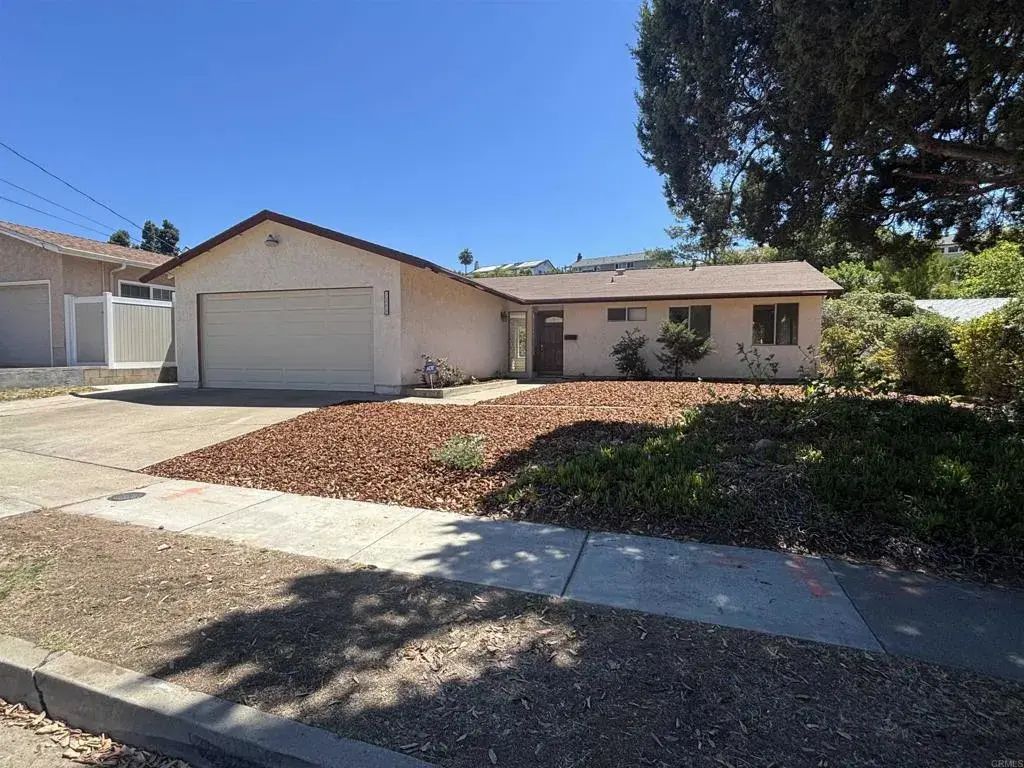 7205 Ballinger Avenue, 