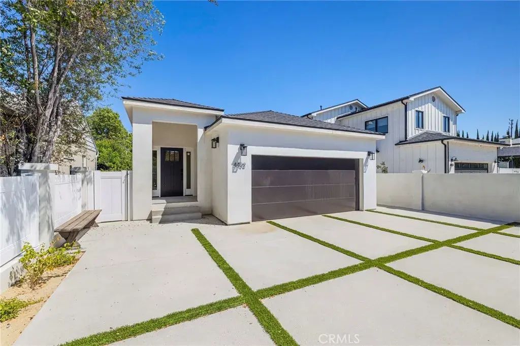 4432 Laurelgrove Avenue, Studio City
