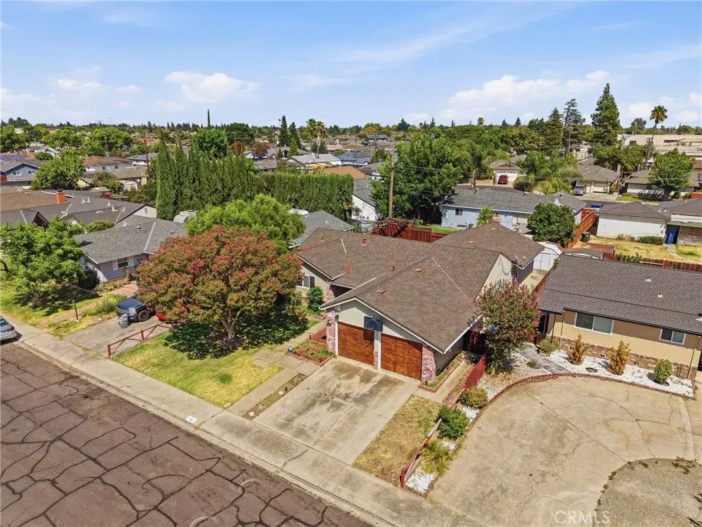 316 Charles, Manteca