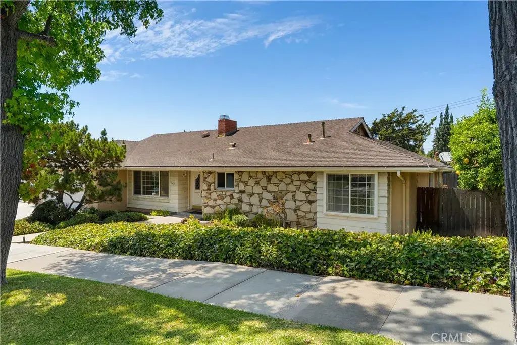 2419 E Villa Real, Orange