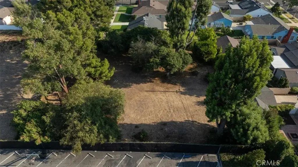 1517 Freeman, Santa Ana