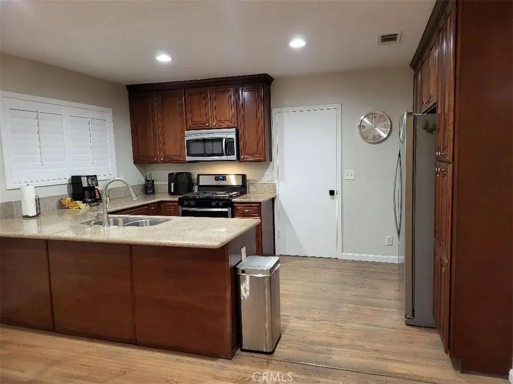 7951 Devenir, Downey