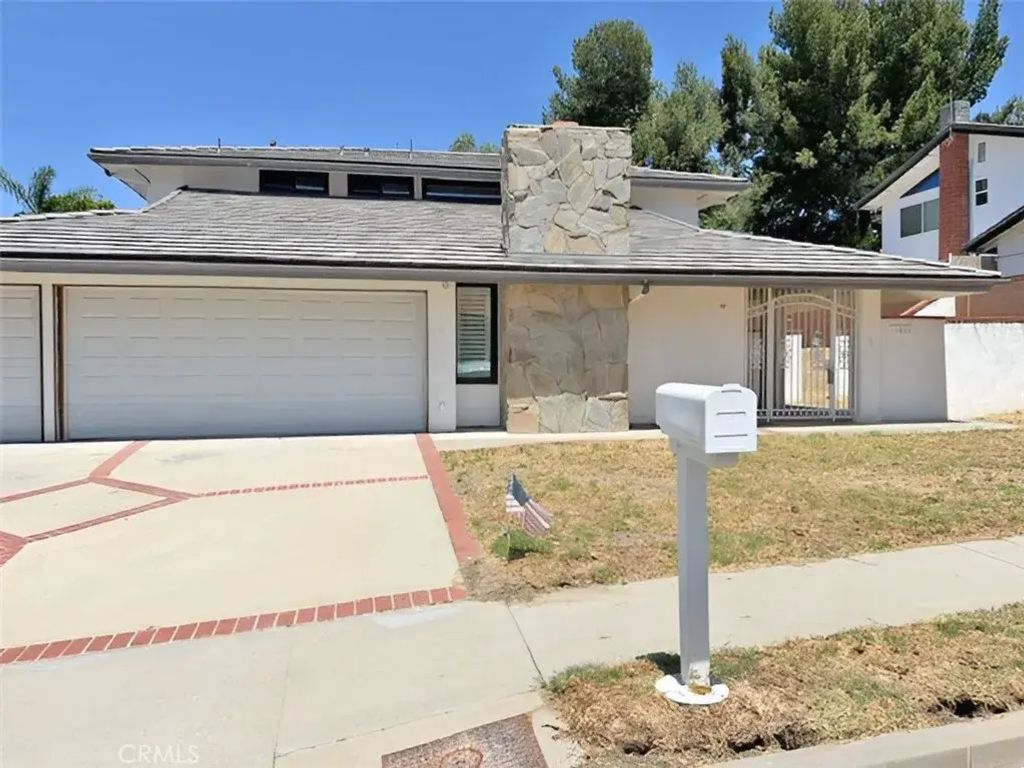 11833 Preston Trails Avenue, Porter Ranch