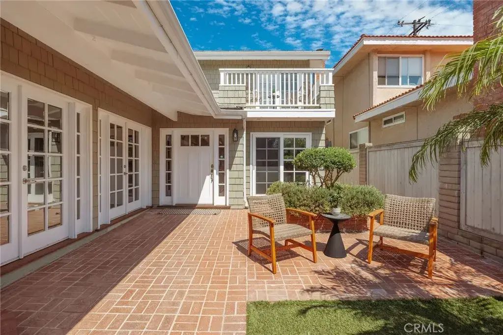 3504 N Poinsettia Avenue, Manhattan Beach