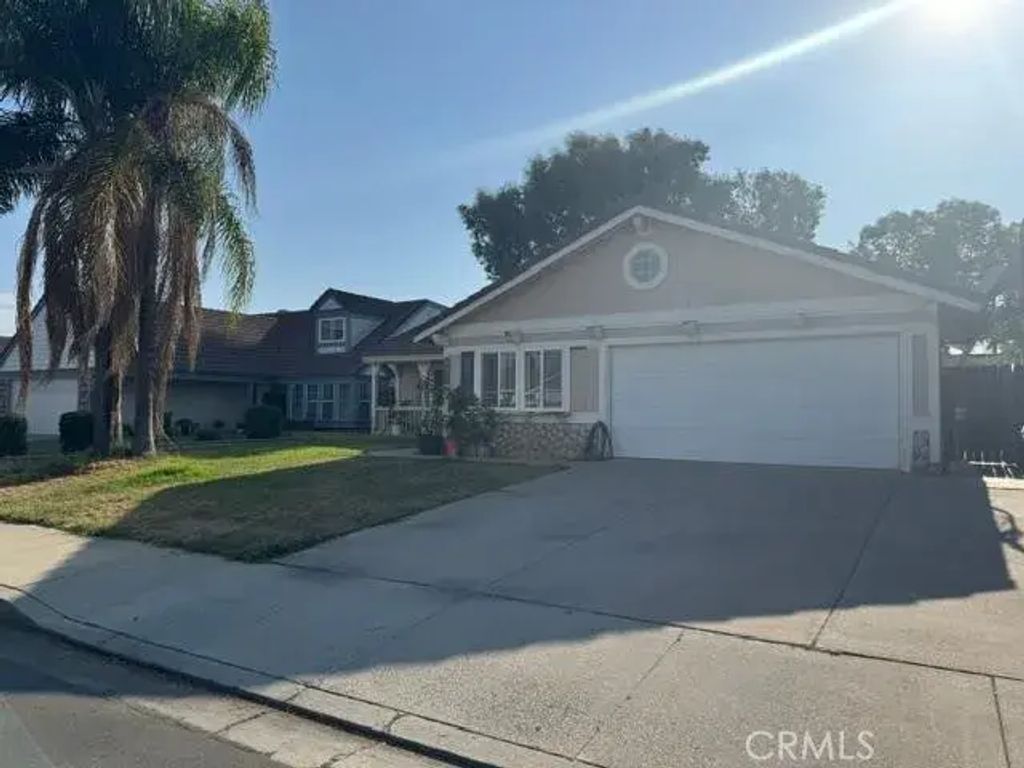 15135 Calle Renfro, Moreno Valley