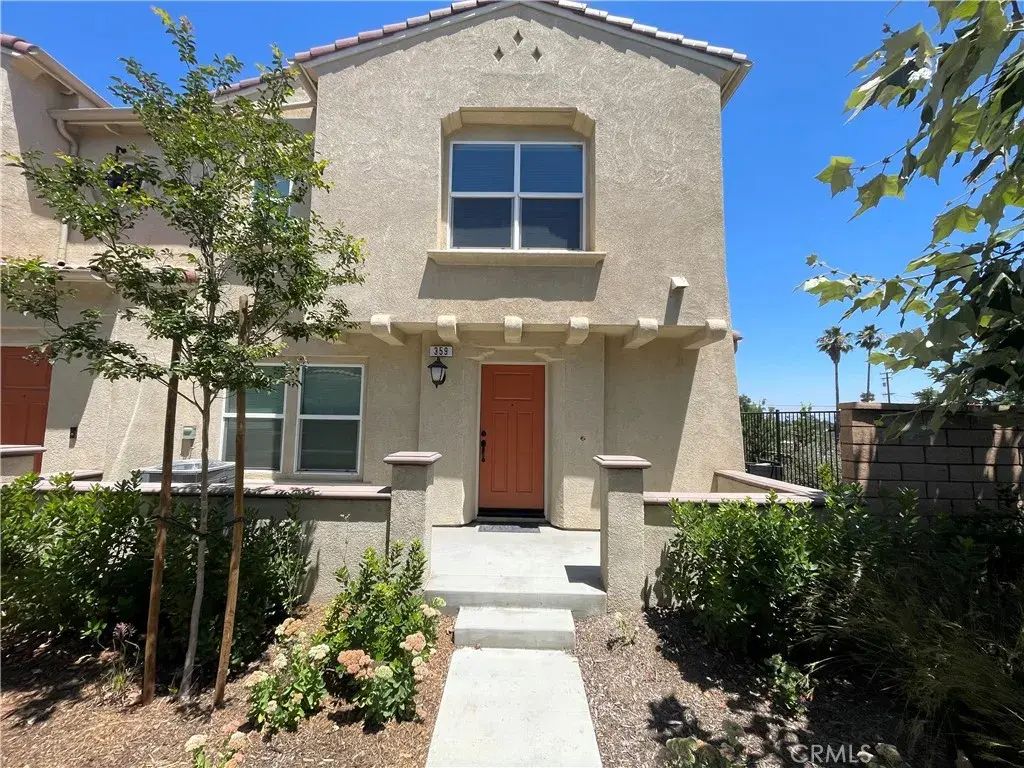 7155 Citrus 359, Fontana