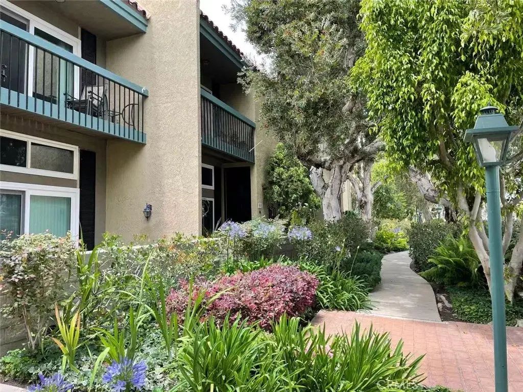 1018 Palo Verde Avenue, Long Beach