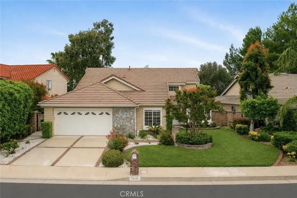 7910 Mencken Avenue, West Hills