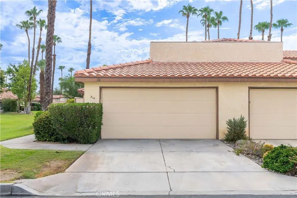 314 Lakewood, Palm Desert