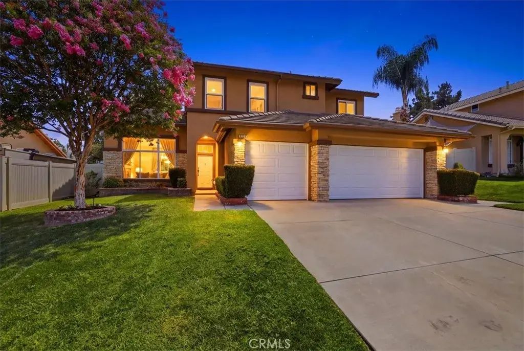 3319 Willow Park, Corona