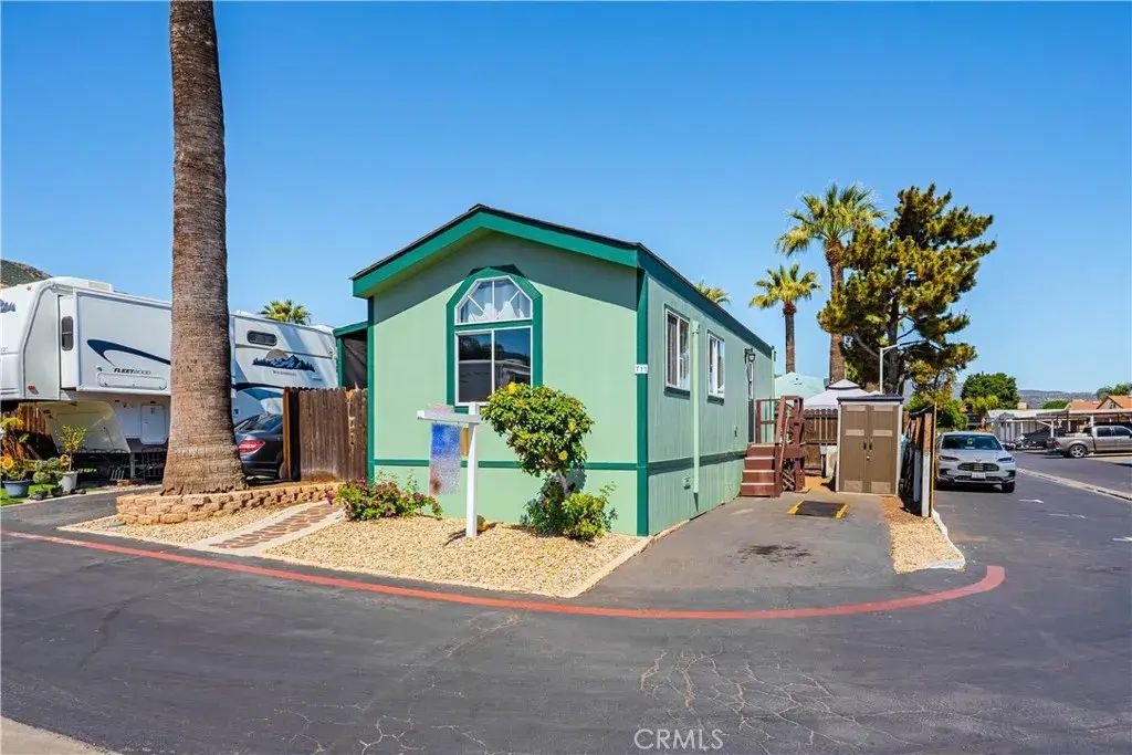 15980 Grand T11, Lake Elsinore
