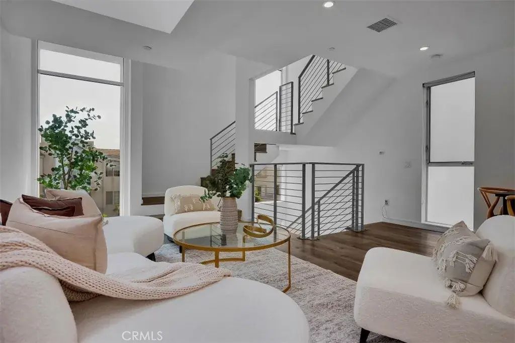6919 Knowlton Place, Los Angeles