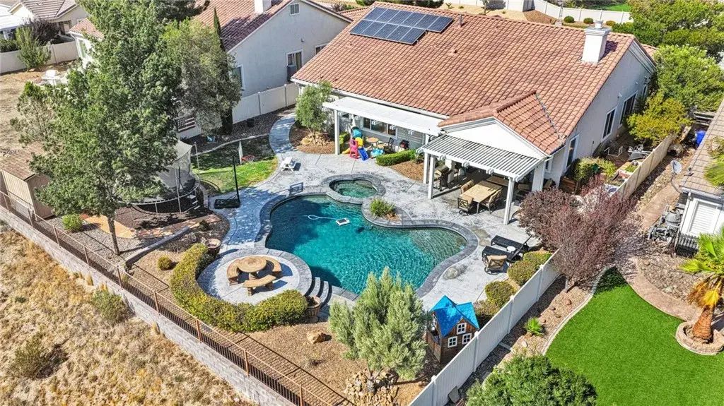 11240 Dandelion Lane, Apple Valley