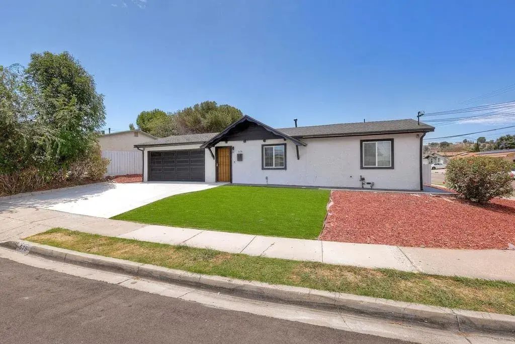 578 Elkelton Boulevard, Spring Valley