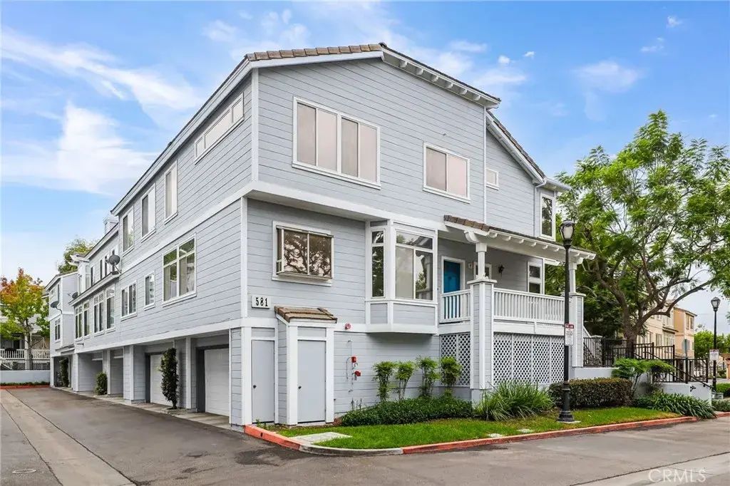 581 N Pageant, Orange