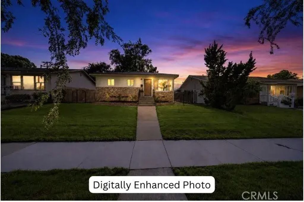 946 Cedar Street, Corona