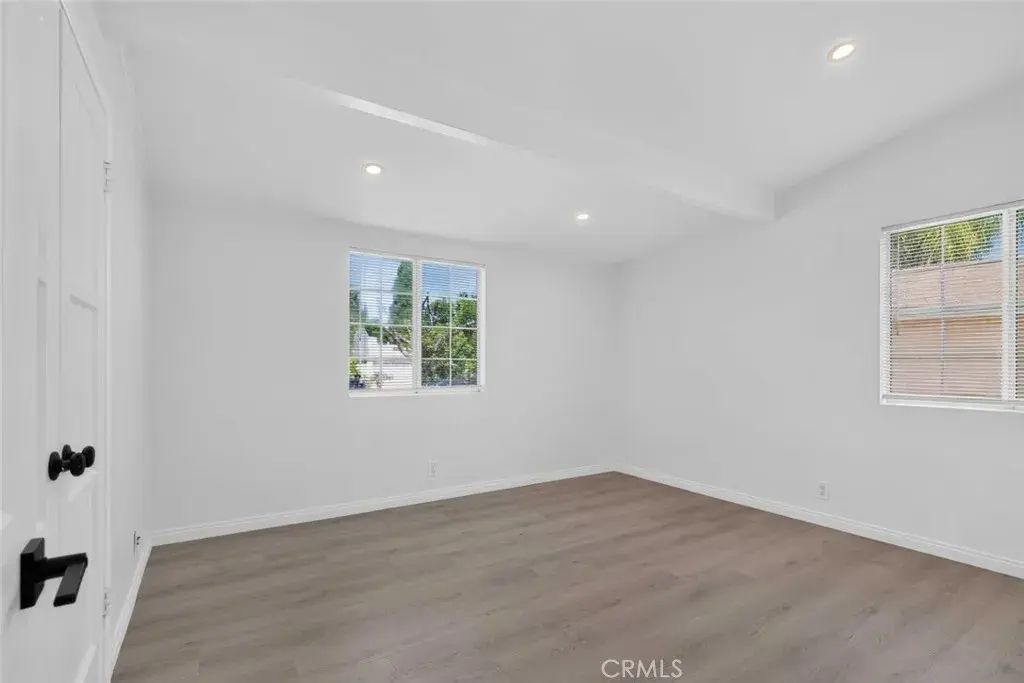 7865 Cantaloupe, Panorama City