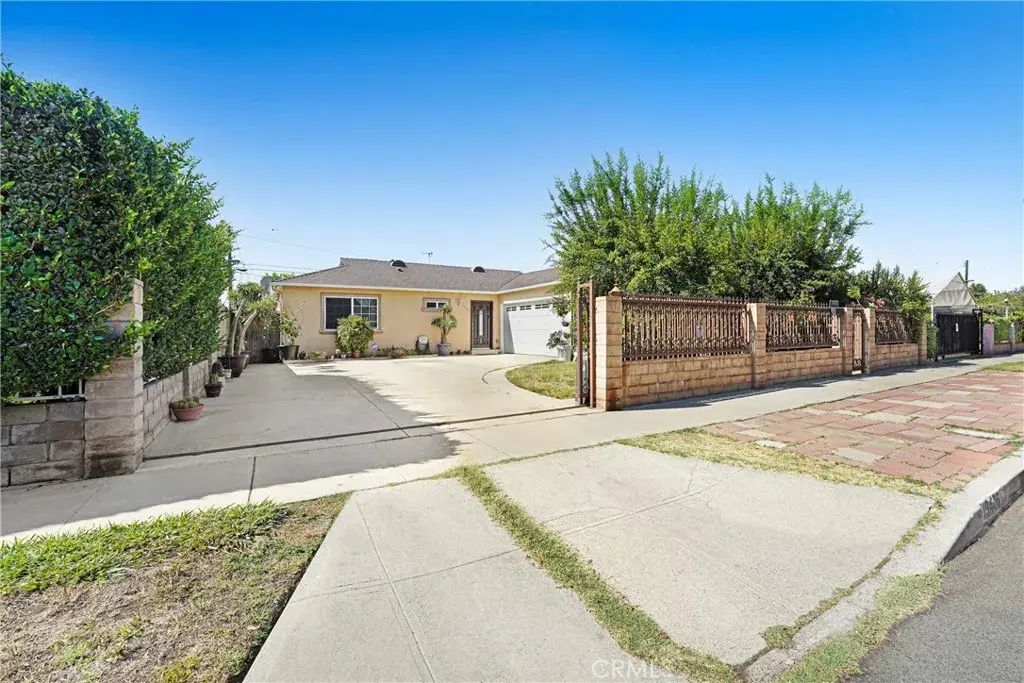 19406 Enadia Way, Reseda