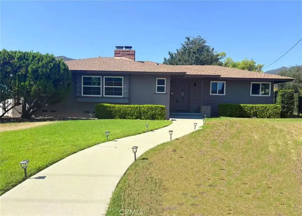 883 E Leadora, Glendora