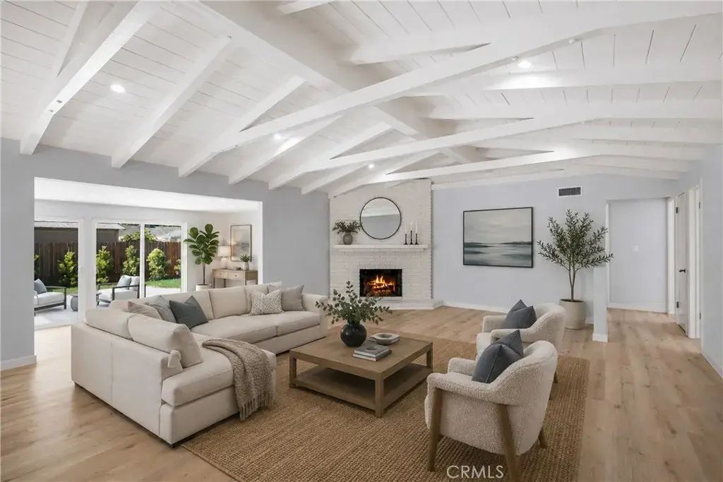 16824 Calahan Street, Northridge