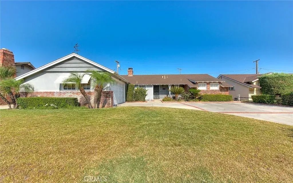 564 N Armel, Covina