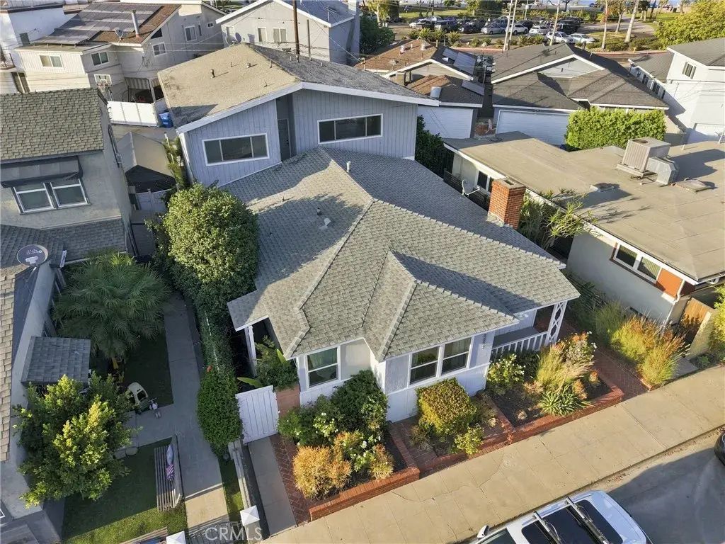 5829 E 2nd, Long Beach