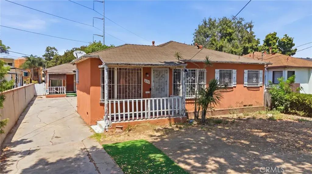637 Hill Street, Inglewood