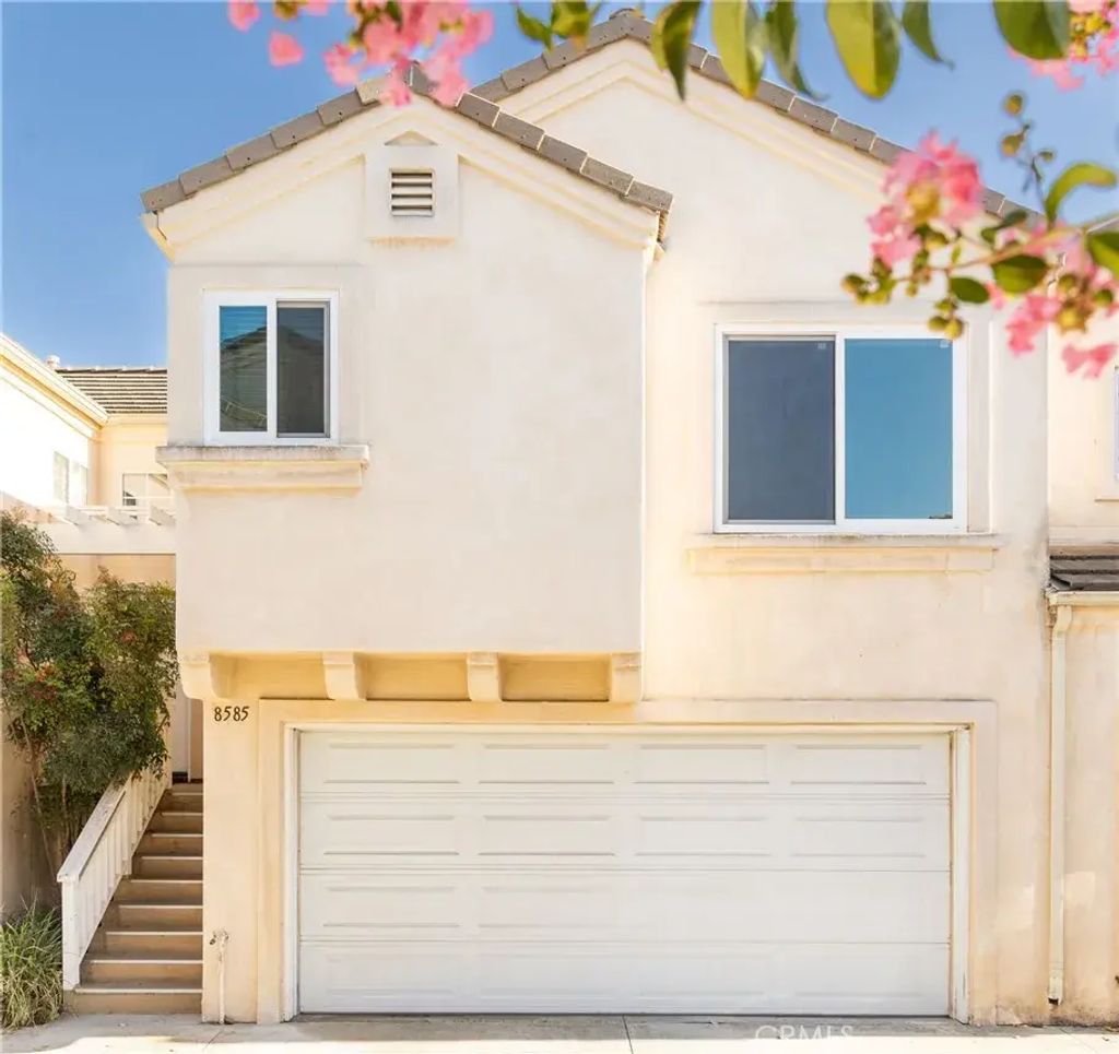 8585 Moody, Cypress